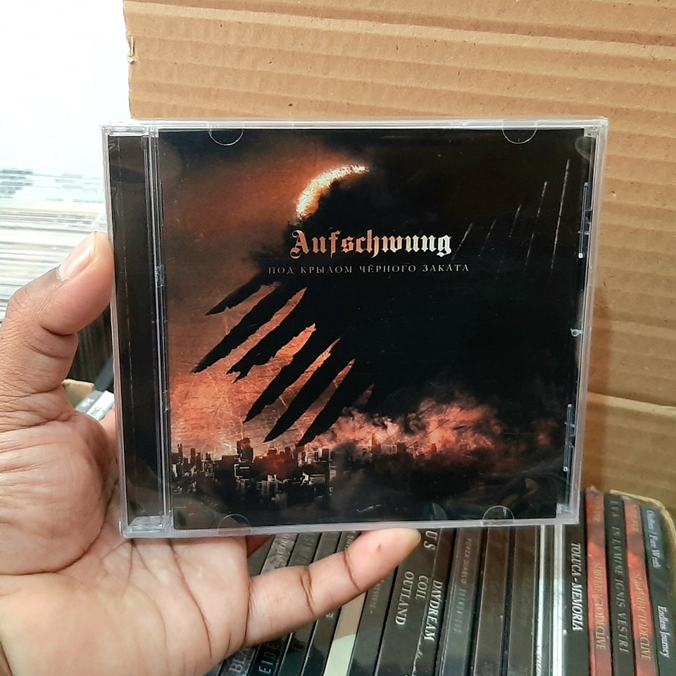 AUFSCHWUNG - Под крылом чёрного заката [CD]